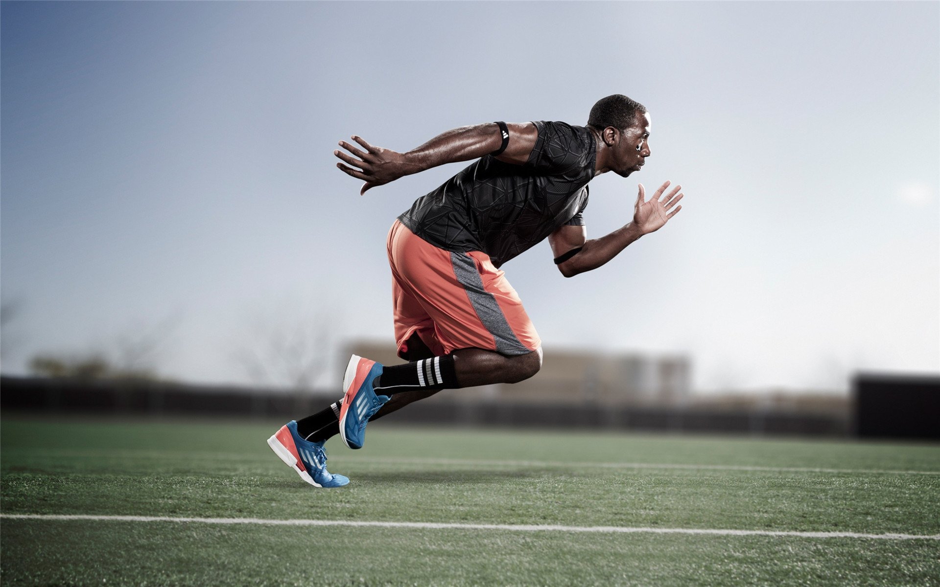 体育公益活动推动全民健身，开展全民体育活动